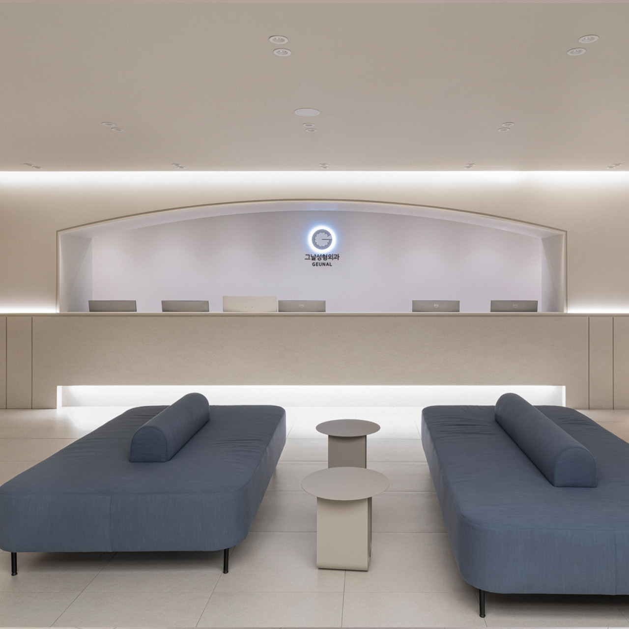 그날성형외과의원's Image