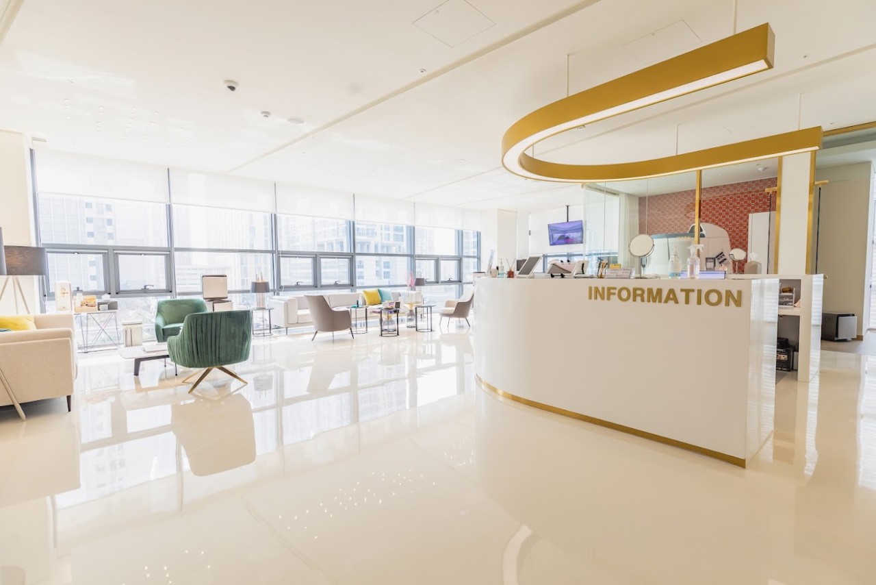 노블성형외과의원's Image