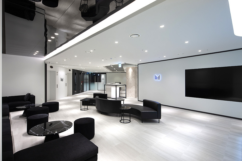 메이드영성형외과의원's Image