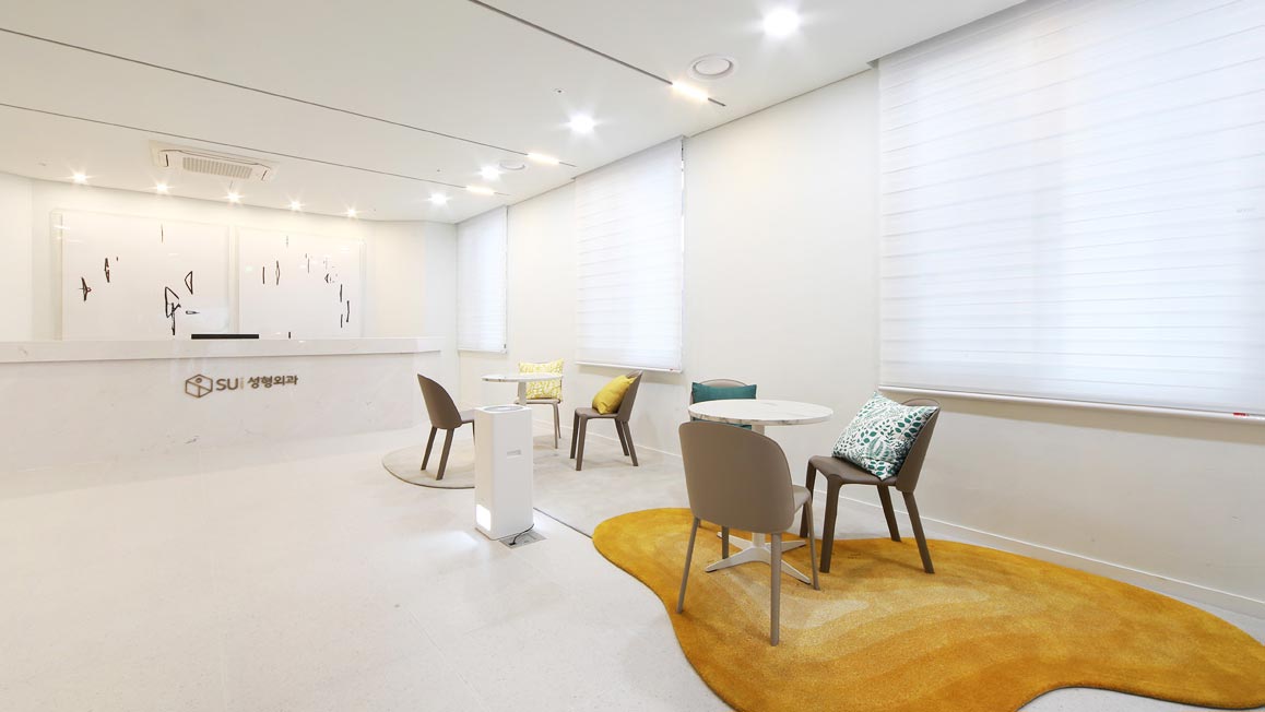 수아이성형외과의원's Image