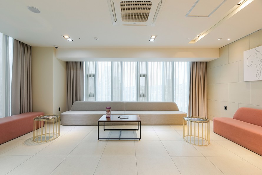 윈느성형외과의원's Image