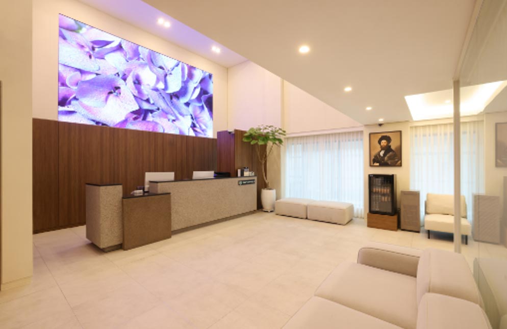 티알트리니티라파엘로청담의원's Image