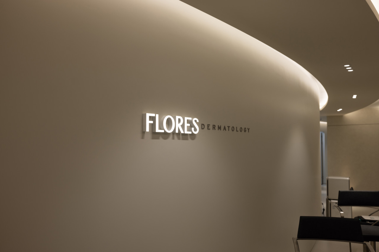 플로레스피부과의원's Image