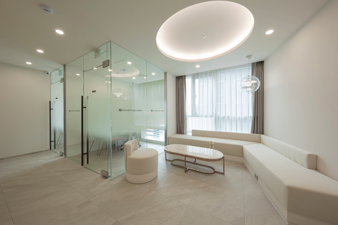 훌륭성형외과의원's Image