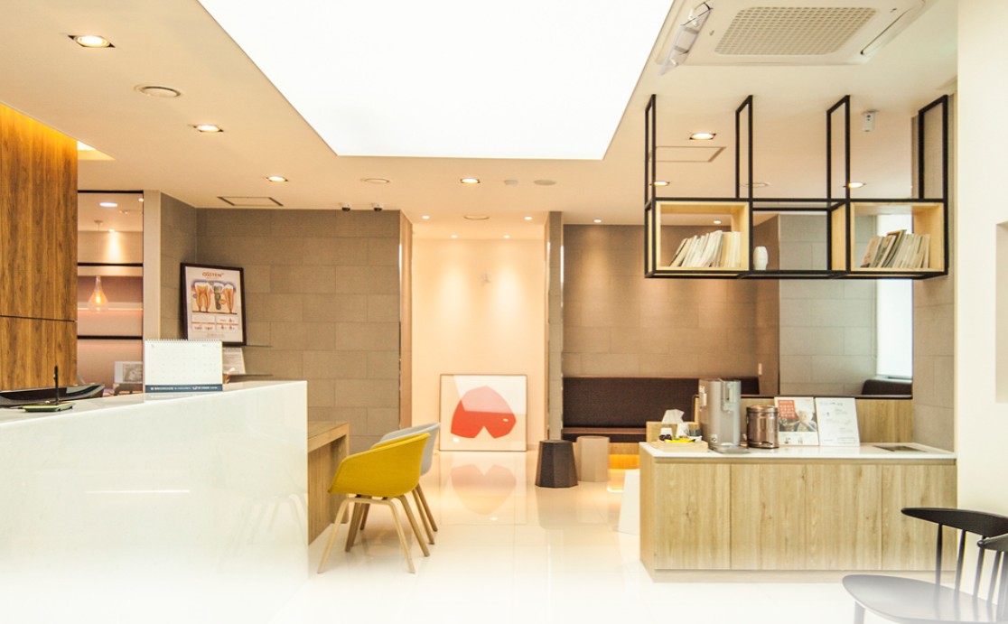 에이라인치과병원's Image