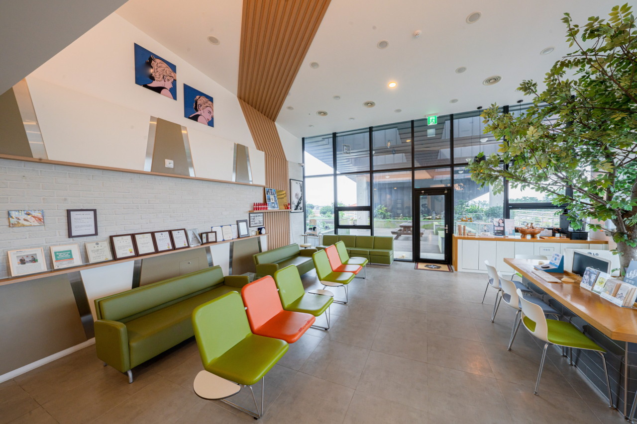 e(이)-편한치과의원's Image