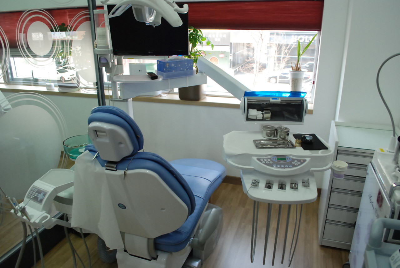 모던치과의원's Image