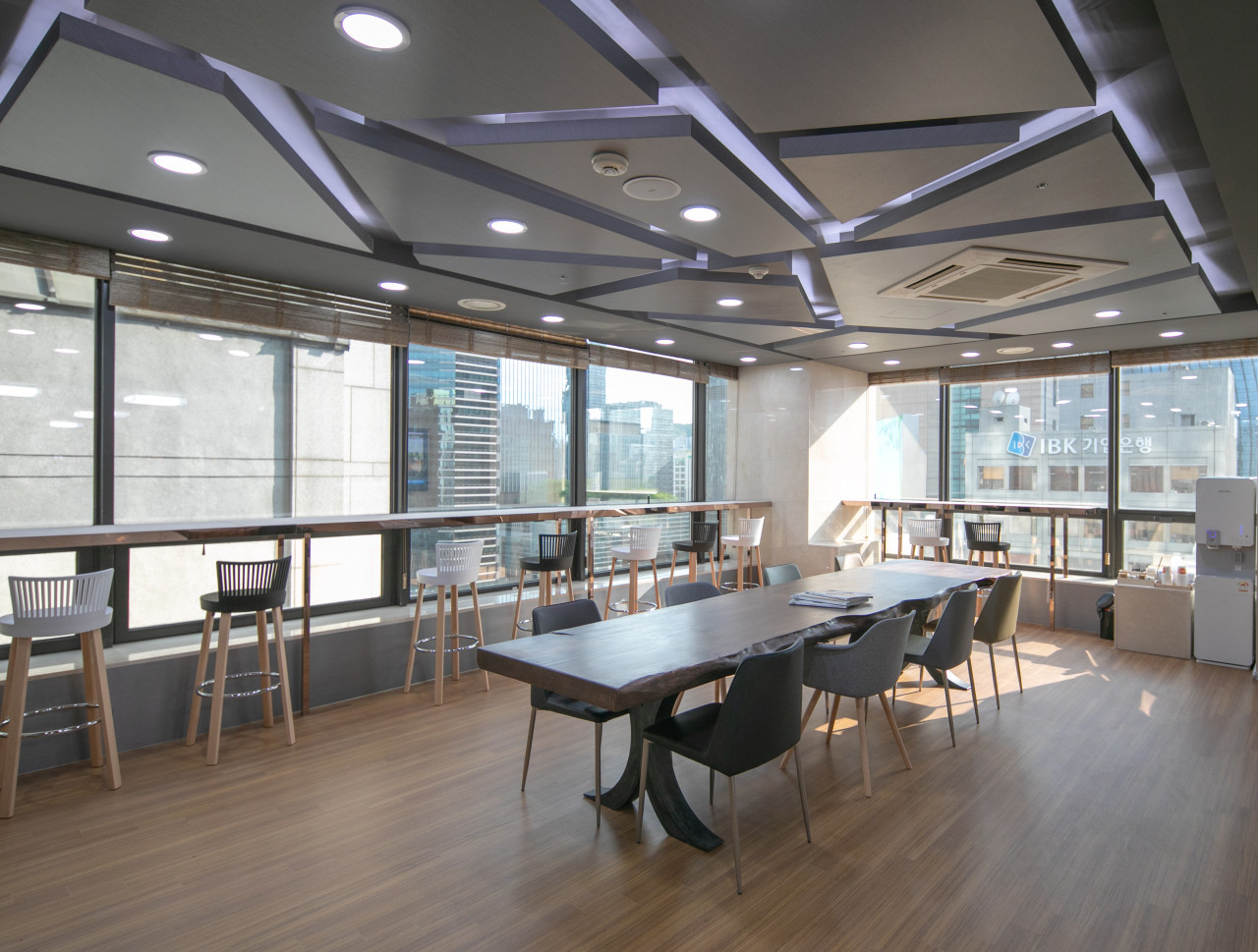 에이티에이치과의원's Image