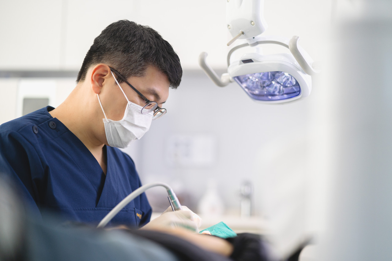 오늘안치과의원's Image