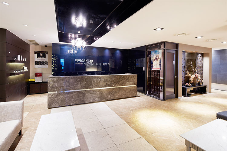 페이스라인치과의원's Image